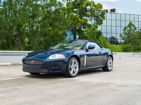 Used 2007 Jaguar XKR R RWD image 4