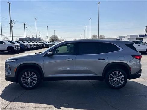 Used 2026 Buick Enclave Preferred w/ Power Package AWD/4WD image 5