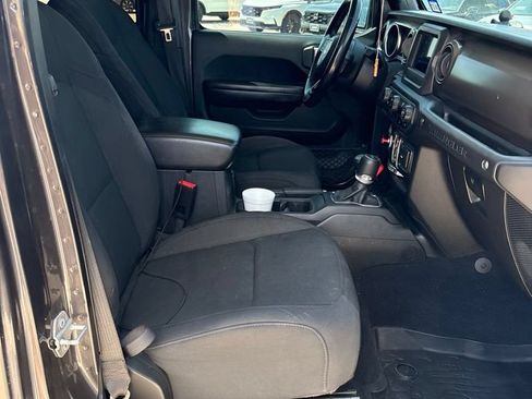 Used 2020 Jeep Wrangler Unlimited Sport AWD/4WD image 14