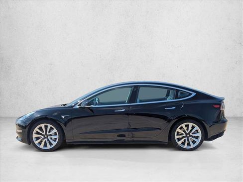 Used 2018 Tesla Model 3 Mid Range image 8