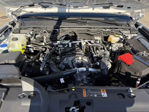 New 2025 Ford Ranger XLT w/ Equipment Group 301A High image 10