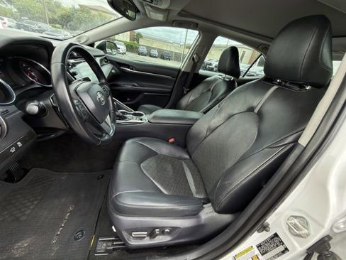 Used 2019 Toyota Camry XSE FWD image 24