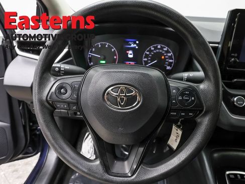 Used 2023 Toyota Corolla LE w/ Carpet Mat Package (TMS) FWD image 10