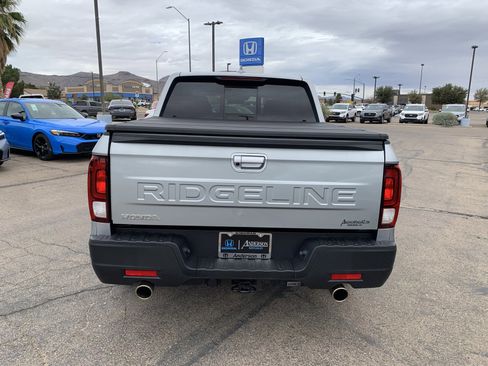 Certified 2025 Honda Ridgeline RTL image 7