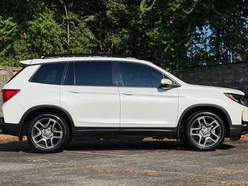 Used 2022 Honda Passport EX-L image 3