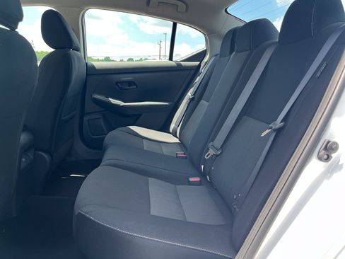 Used 2025 Nissan Sentra SV FWD image 21