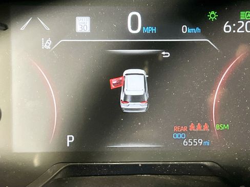 Used 2025 Toyota RAV4 XLE w/ Convenience Package FWD image 23