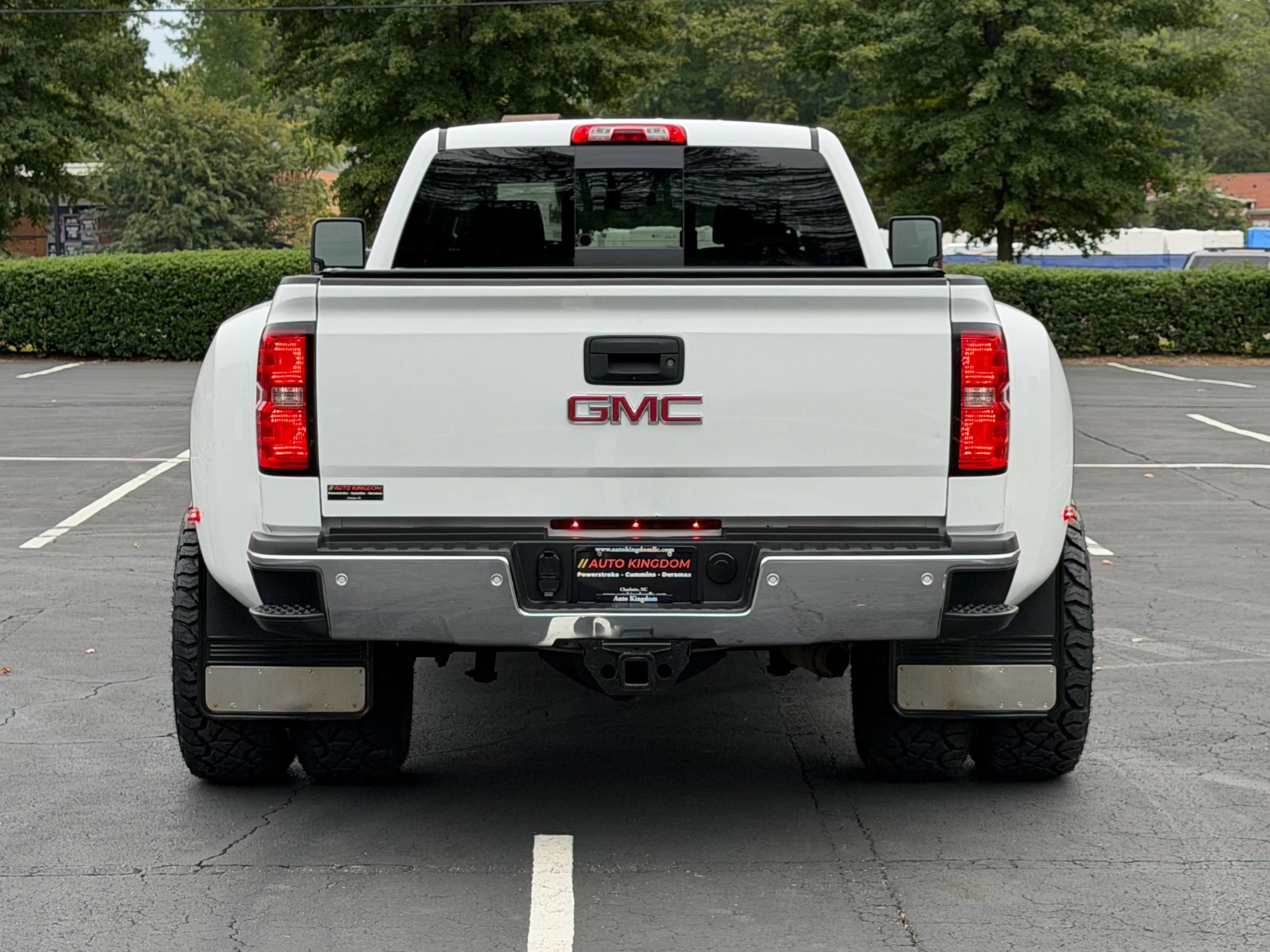 Used 2017 GMC Sierra 3500 SLE w/ SLE Preferred Package AWD/4WD image 7