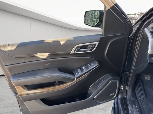 Used 2019 GMC Yukon XL Denali AWD/4WD image 9