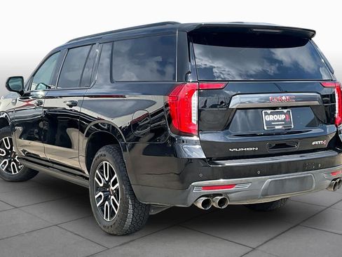 Used 2022 GMC Yukon XL AT4 AWD/4WD image 12
