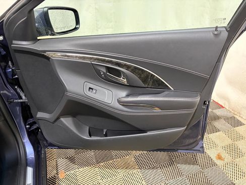 Used 2014 Buick LaCrosse Leather image 18