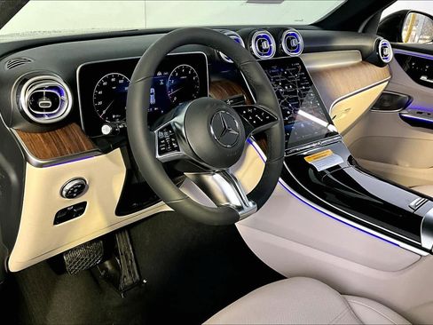 New 2026 Mercedes-Benz GLC 300 4MATIC image 9