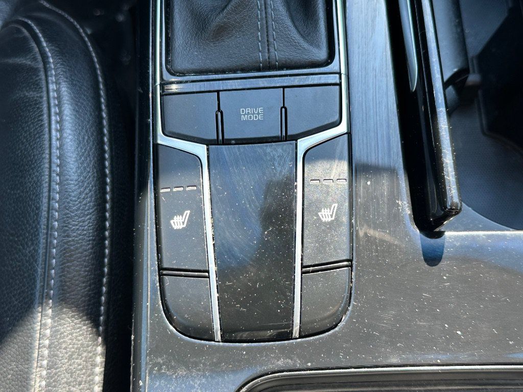 Used 2019 Kia Cadenza Premium FWD image 33
