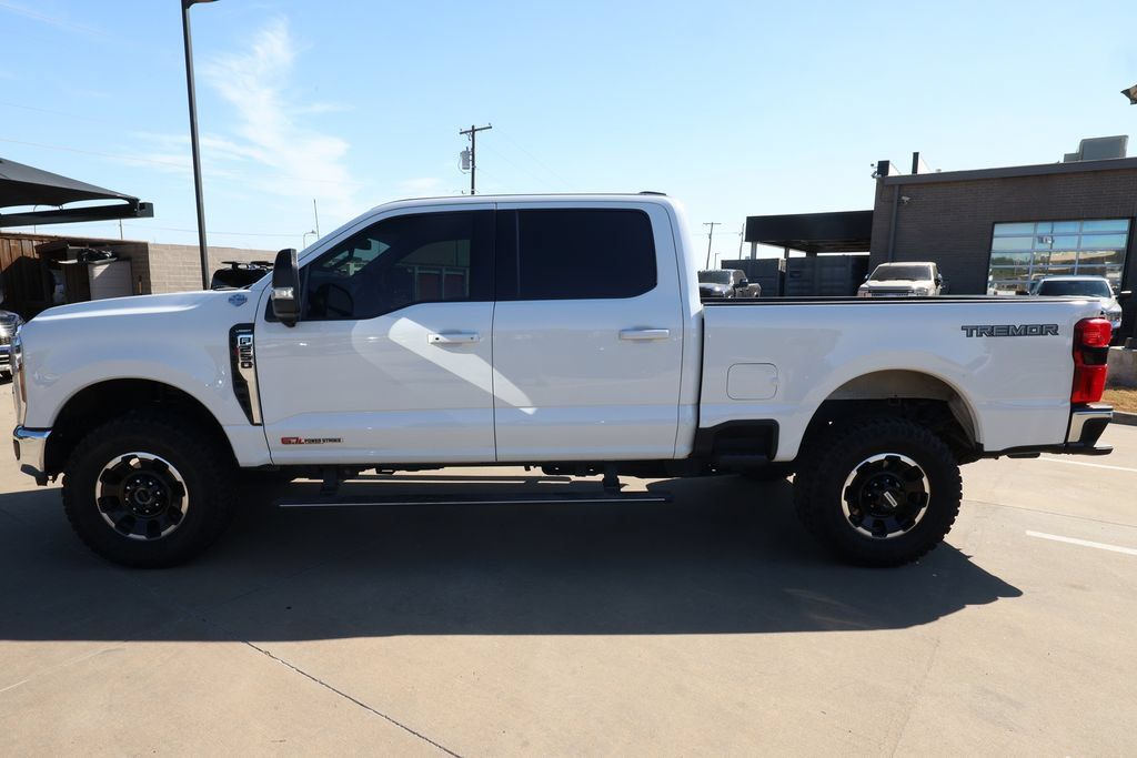 Used 2025 Ford F250 Lariat w/ Tremor Off-Road Package AWD/4WD image 8