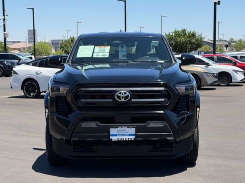 Used 2024 Toyota Tacoma SR5 AWD/4WD image 10