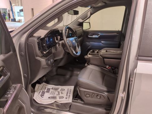 Used 2023 Chevrolet Silverado 1500 LT w/ Protection Package image 17