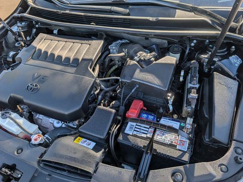 Used 2018 Toyota Avalon XLE image 20