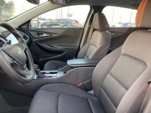 Used 2024 Chevrolet Malibu LT image 11