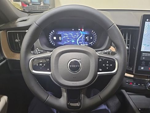 New 2026 Volvo XC60 B5 Plus w/ Climate Package image 9