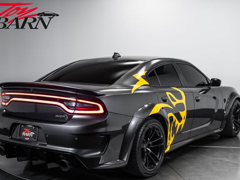 Used 2023 Dodge Charger SRT Hellcat w/ Harman/Kardon Audio Group RWD image 5