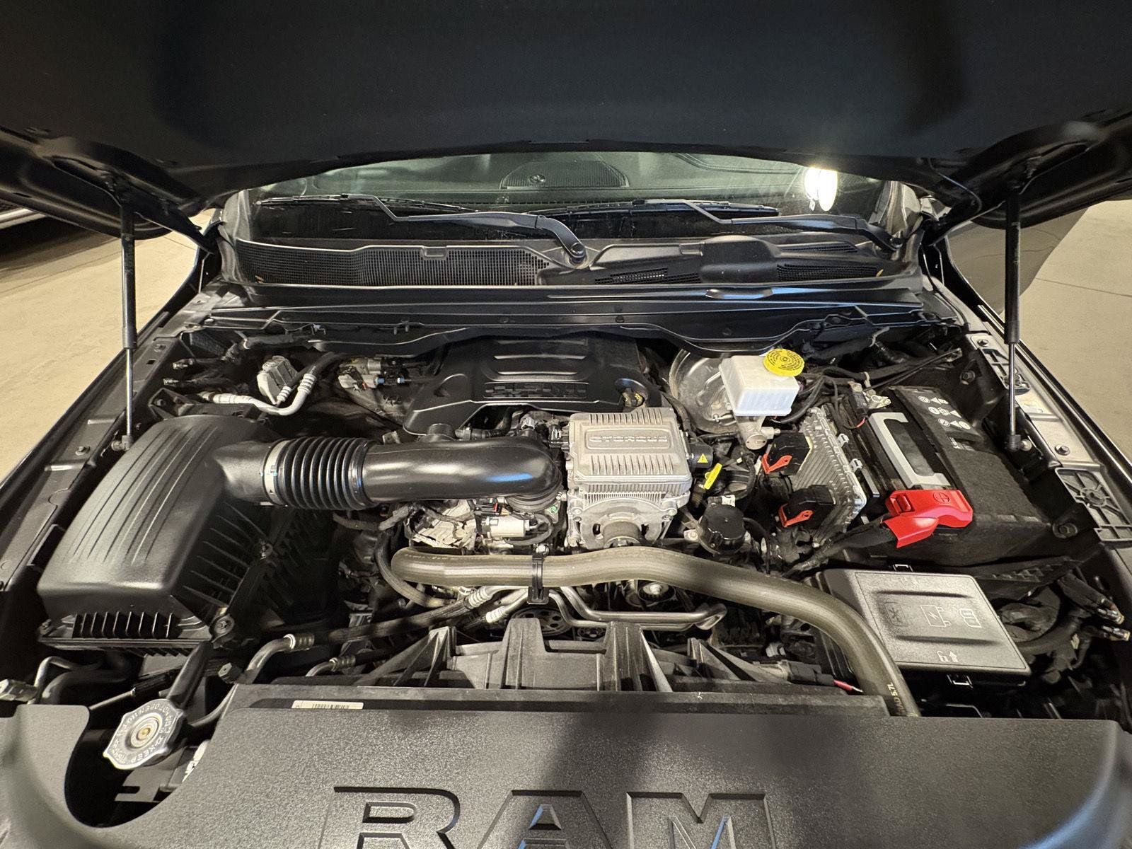 Used 2022 RAM 1500 Laramie AWD/4WD image 53