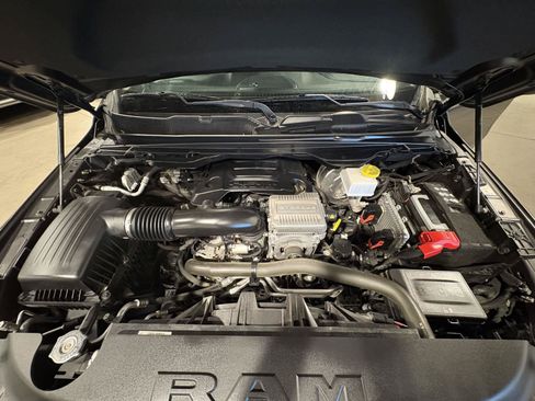 Used 2022 RAM 1500 Laramie AWD/4WD image 53