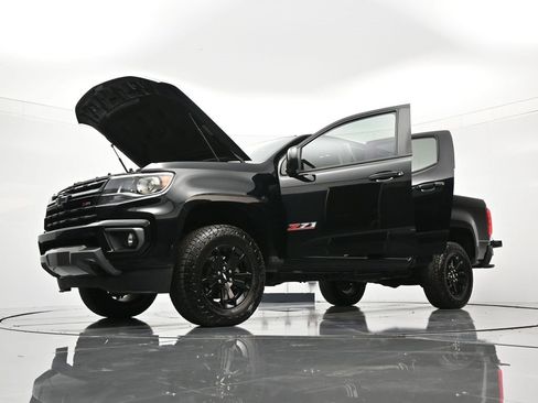 Certified 2021 Chevrolet Colorado Z71 w/ Z71 Midnight Edition image 49