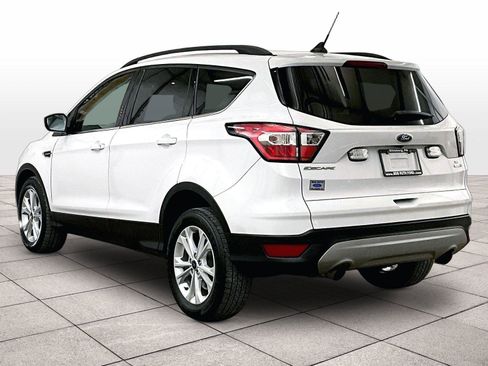 Used 2018 Ford Escape SE w/ Ford Safe & Smart Package image 10