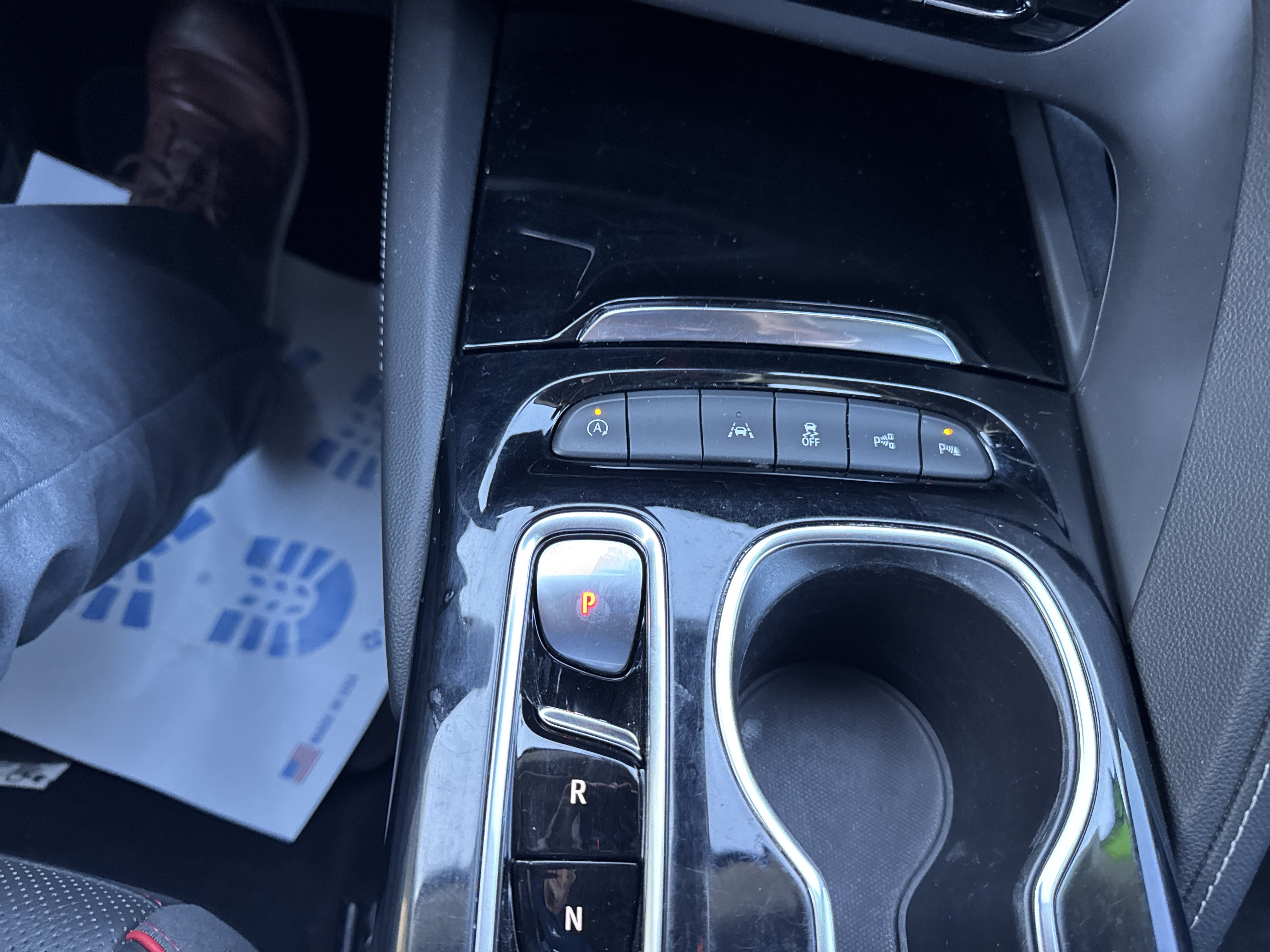 Used 2022 Buick Envision Essence w/ Technology Package II FWD image 24