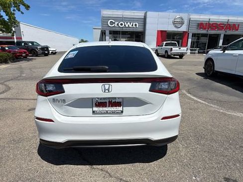 Used 2024 Honda Civic EX-L image 5