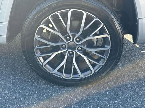 Used 2021 Jeep Grand Cherokee L Summit image 8