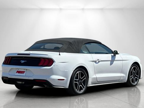 Used 2022 Ford Mustang Premium RWD image 3