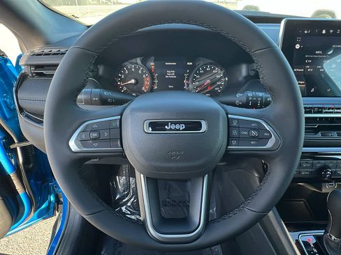 New 2026 Jeep Compass Limited image 18