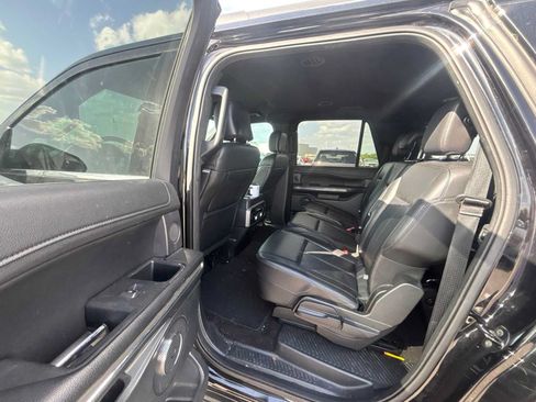 Used 2019 Ford Expedition Max XLT w/ Equipment Group 202A RWD image 5