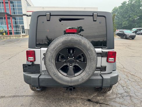 Used 2014 Jeep Wrangler Unlimited Sport w/ Quick Order Package 24S AWD/4WD image 4