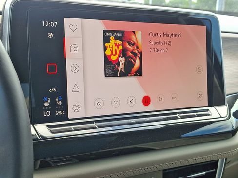 Certified 2025 Volkswagen Atlas SEL Premium R-Line image 17