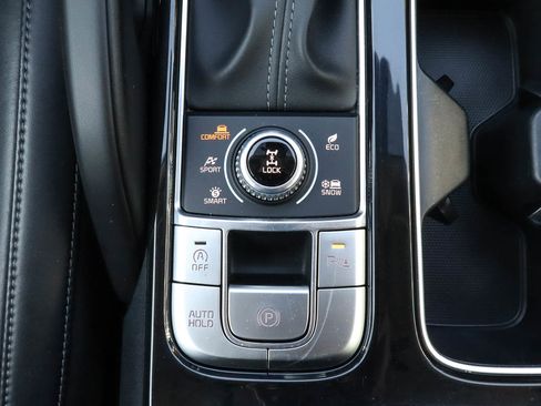 Used 2025 Kia Telluride S AWD/4WD image 24