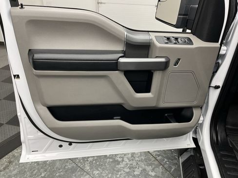 Used 2020 Ford F150 XLT w/ Equipment Group 302A Luxury AWD/4WD image 9