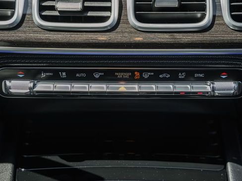 Used 2023 Mercedes-Benz GLE 350 4MATIC image 24