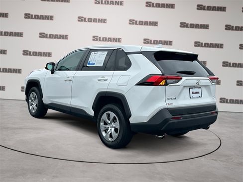 Used 2023 Toyota RAV4 LE image 3