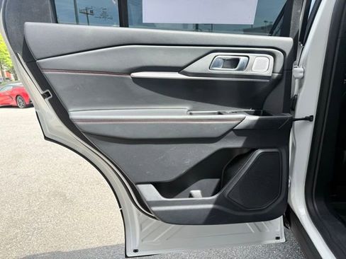 Used 2025 Ford Explorer ST w/ Sun And Sound Package image 35