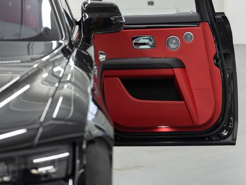 Used 2025 Rolls-Royce Ghost image 31