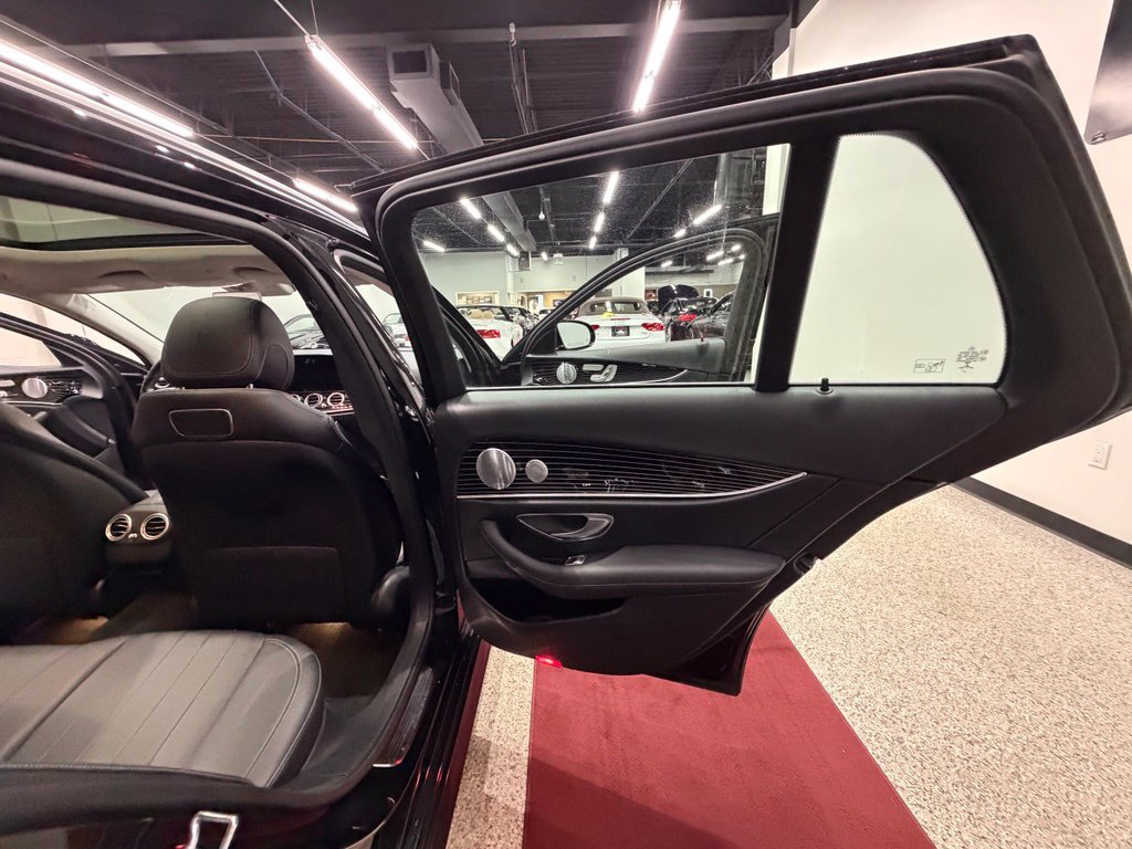 Used 2019 Mercedes-Benz E 450 4MATIC Wagon w/ Premium Package image 30