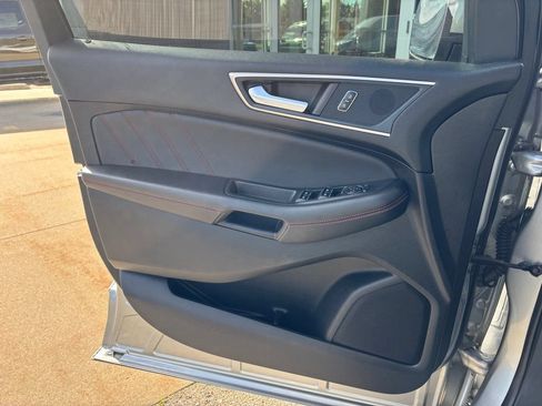 Used 2024 Ford Edge ST-Line AWD/4WD image 19
