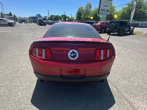 Used 2010 Ford Mustang GT image 4