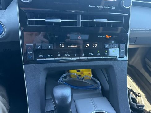 Used 2020 Toyota Avalon Limited w/ Advanced Safety Package FWD image 15