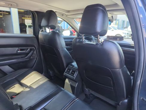 Used 2025 MAZDA CX-50 AWD 2.5 Hybrid w/ Premium Pkg image 17