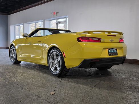 Used 2017 Chevrolet Camaro LT w/ Technology Package image 6