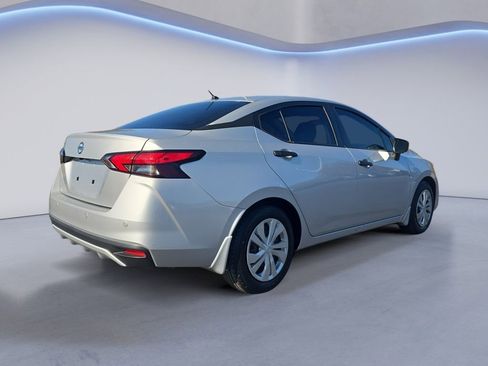 Used 2020 Nissan Versa S image 5