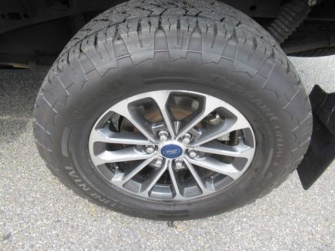 Used 2020 Ford F150 XLT w/ Equipment Group 302A Luxury AWD/4WD image 9